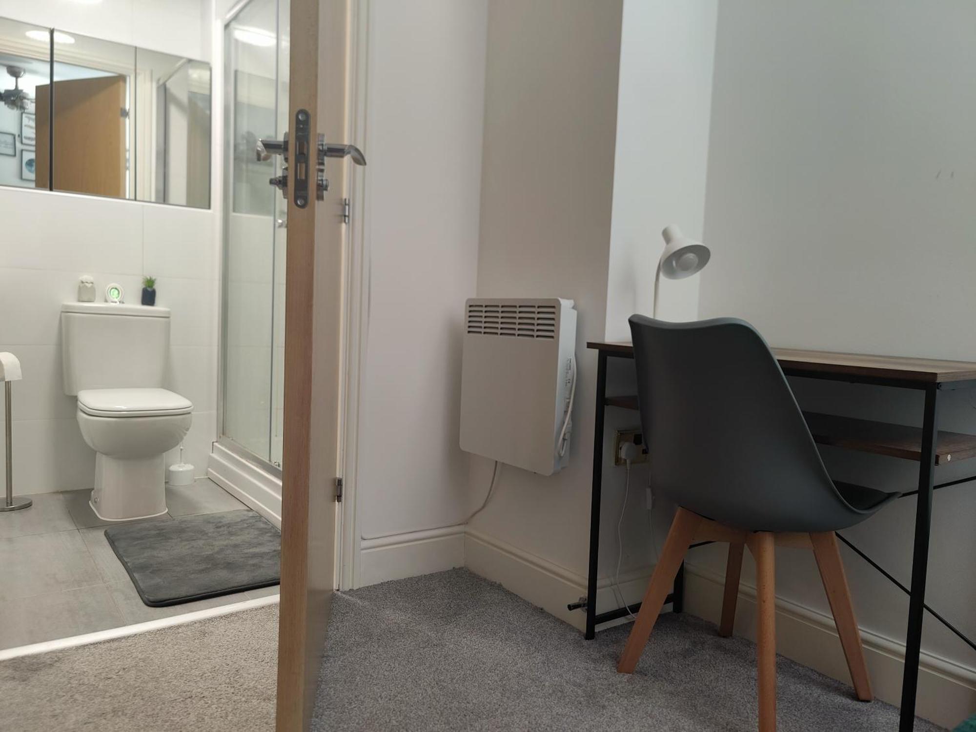 City Centered 2 Bed Serviced Apartment- Sherpa Homes Swindon Exterior foto